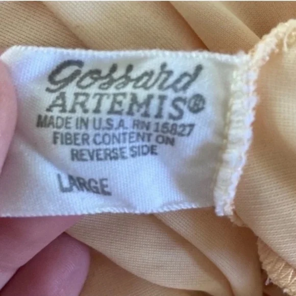 Beautiful Vintage golden yellow deep-V slip dress - Picture 15 of 16